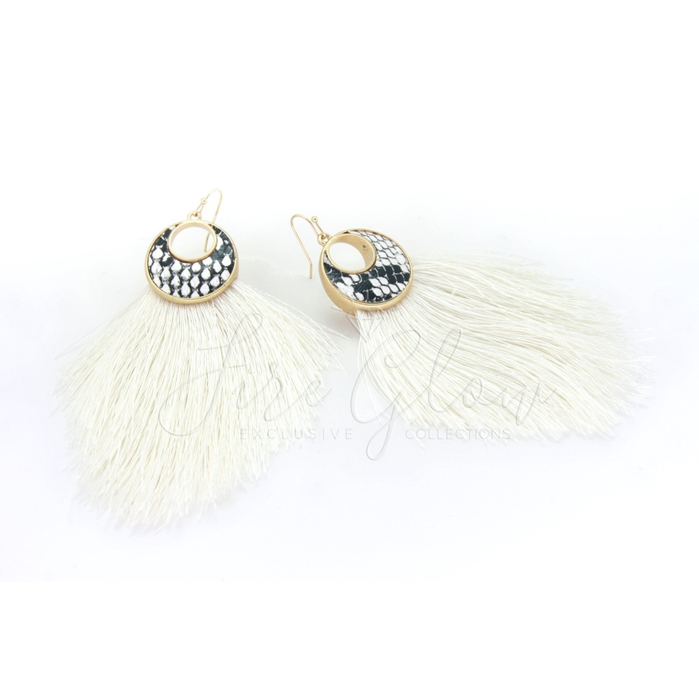 White Tassels With Snake Print Framed in Gold Tone - Picture 5 of 8